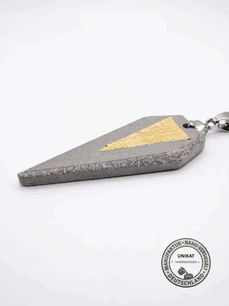 Einblick in die Werkstatt: Der Drachen - Betonschmuck Store