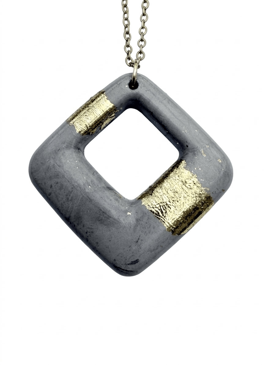 Betonschmuck Anhänger "Quadra Gold" - Betoniqua - Betonschmuck Store