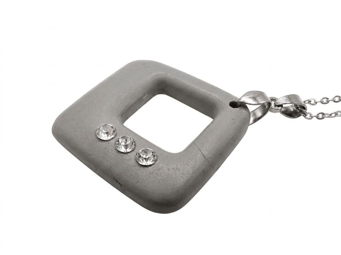 Betonschmuck Anhänger "Quadra Shiny" - Betoniqua-Betonschmuck Store