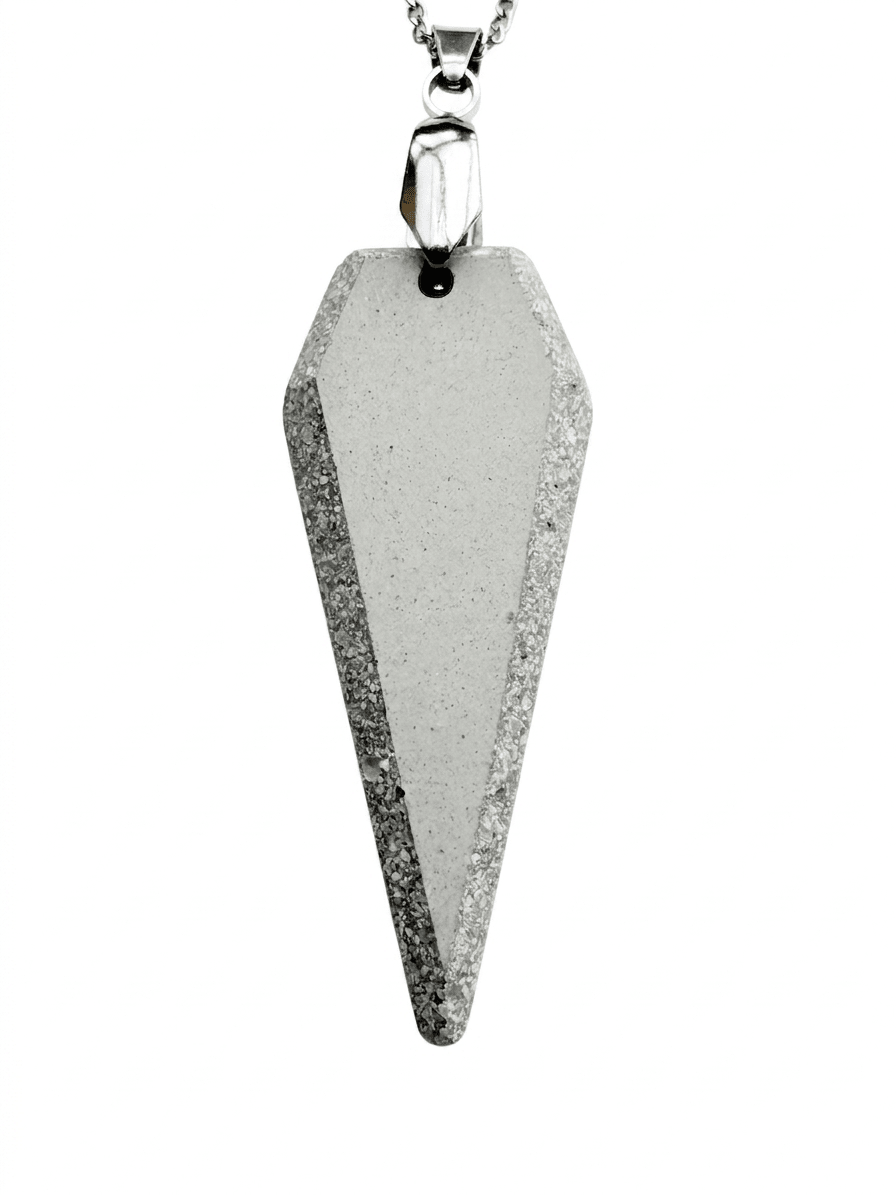 Betonschmuck Anhänger "Dracon Pur" - Betoniqua - Betonschmuck Store