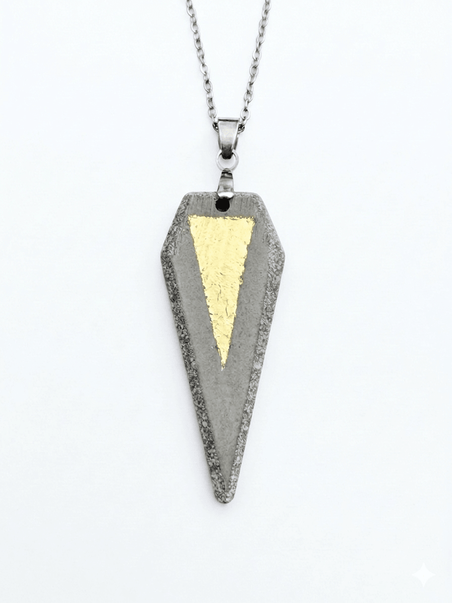 Betonschmuck Anhänger "Dracon Gold" - Betoniqua - Betonschmuck Store